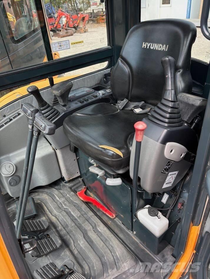 Hyundai R25Z-9 AK Mini pelle < 7t