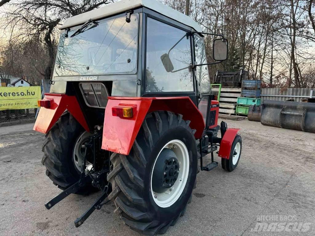Zetor 7711 Tracteur