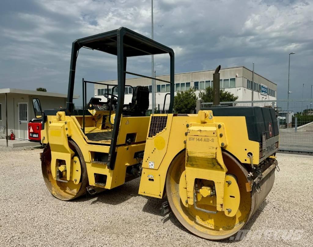 Bomag BW 144 AD-2 Rouleaux tandem