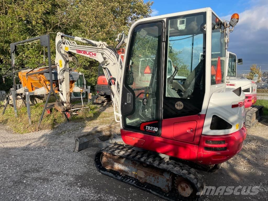 Takeuchi TB 230 Mini pelle < 7t