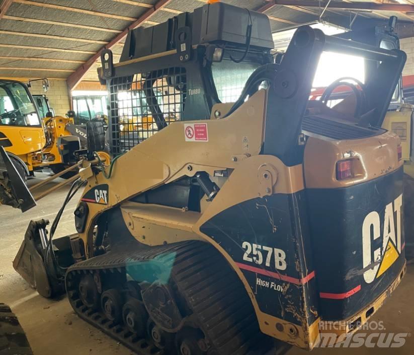 CAT 257B Chargeuse compacte