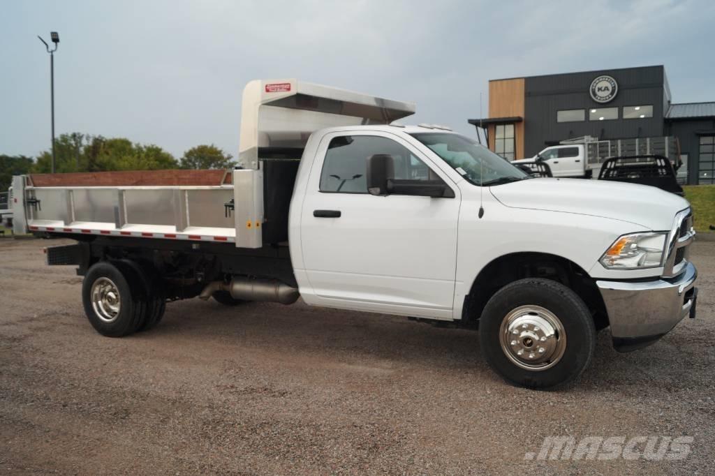 RAM 3500 TRADESMAN Camion benne