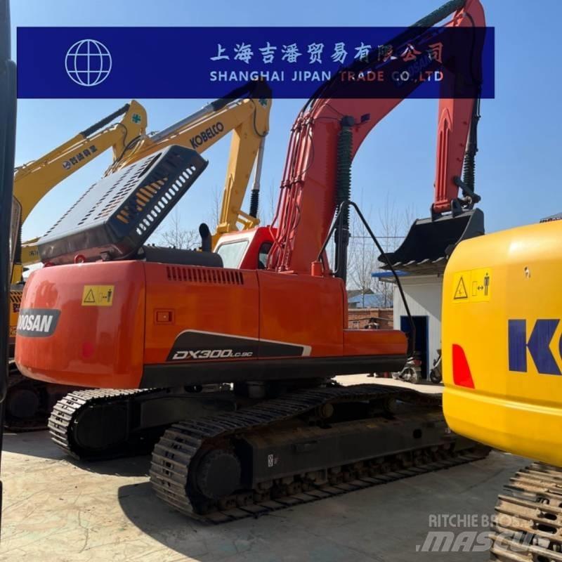Doosan DX 300 Pelle sur chenilles