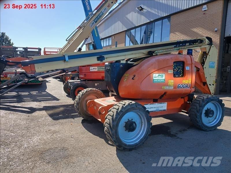 JLG 600 AJ Nacelles articulées