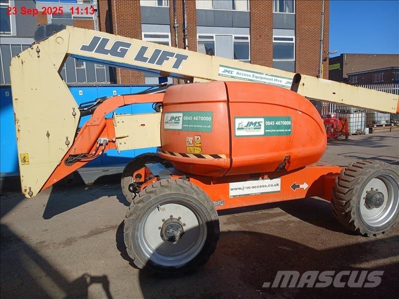 JLG 600 AJ Nacelles articulées