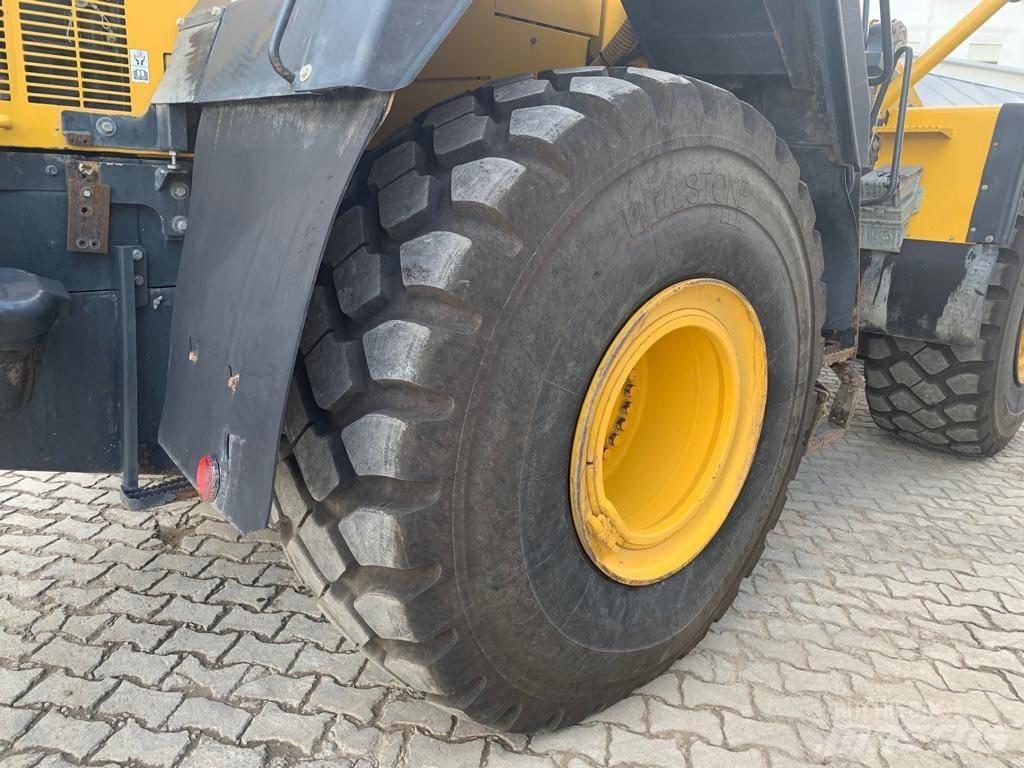 Komatsu WA 470-6 Chargeuse sur pneus