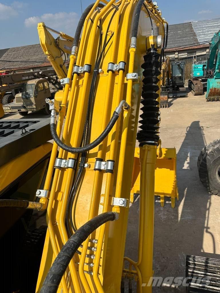 Komatsu PC 200-7 Pelle sur chenilles