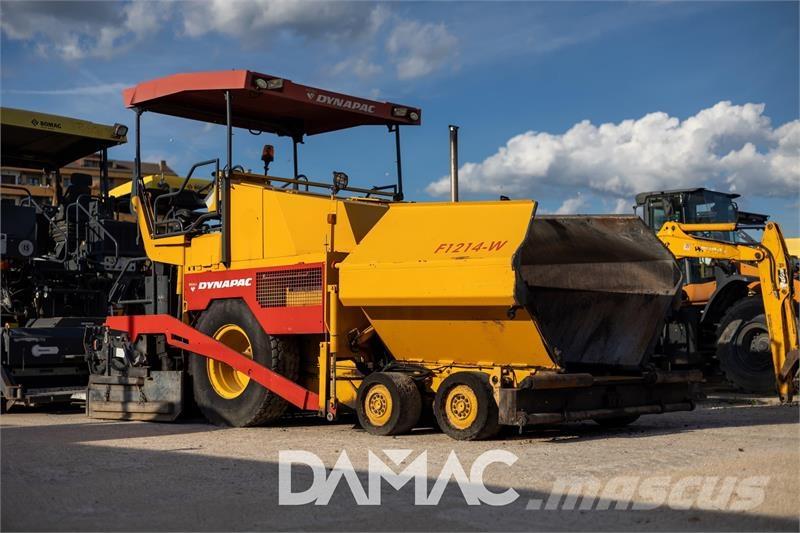 Dynapac F121-4W Finisseur