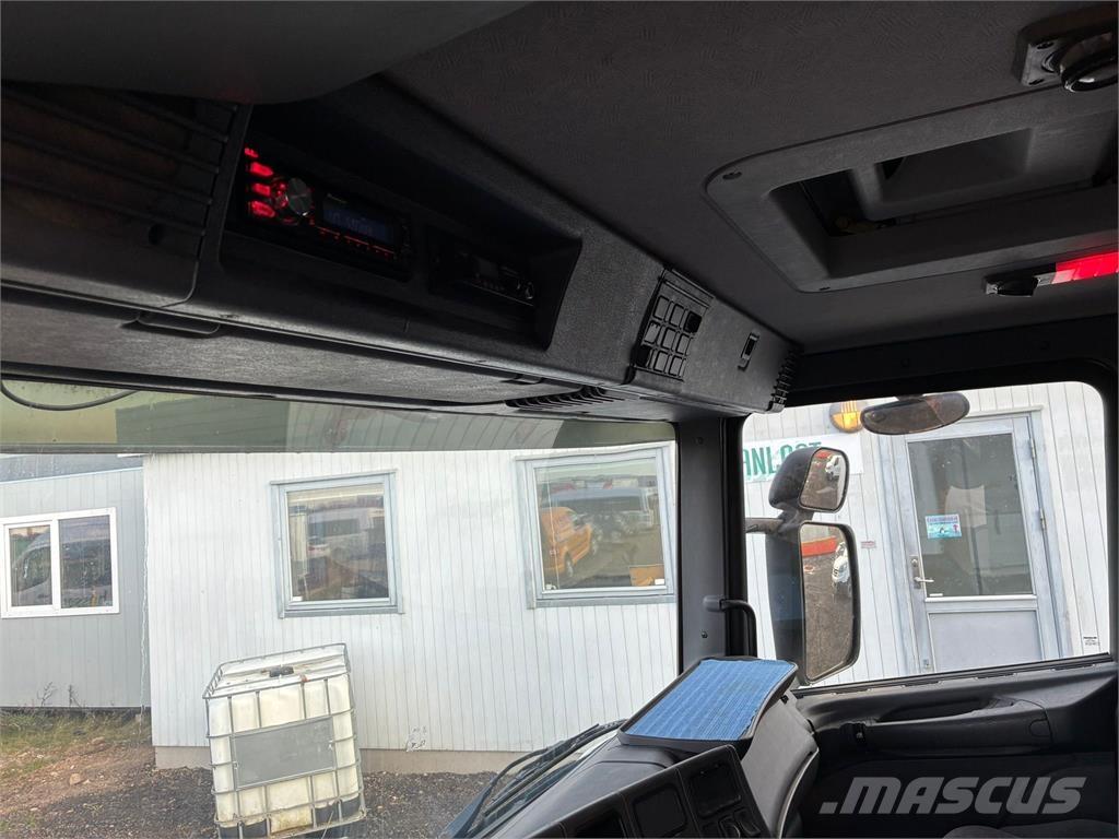 Scania P94-230 Camion à rideaux coulissants (PLSC)