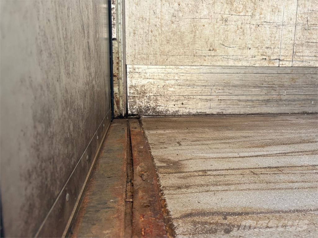 Schmitz 3aks Semi remorque fourgon