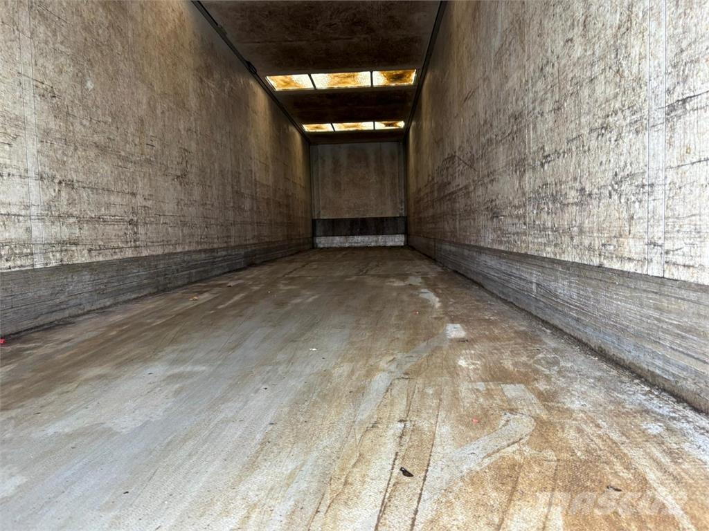 Schmitz 3aks Semi remorque fourgon