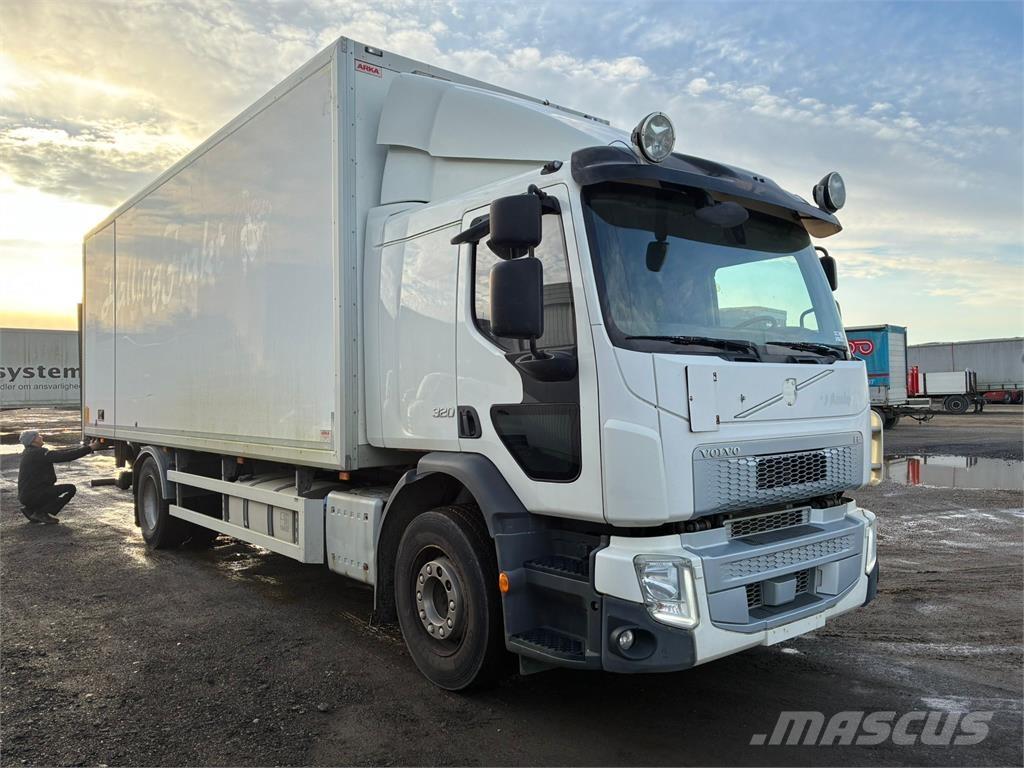 Volvo FE320 Camion Fourgon