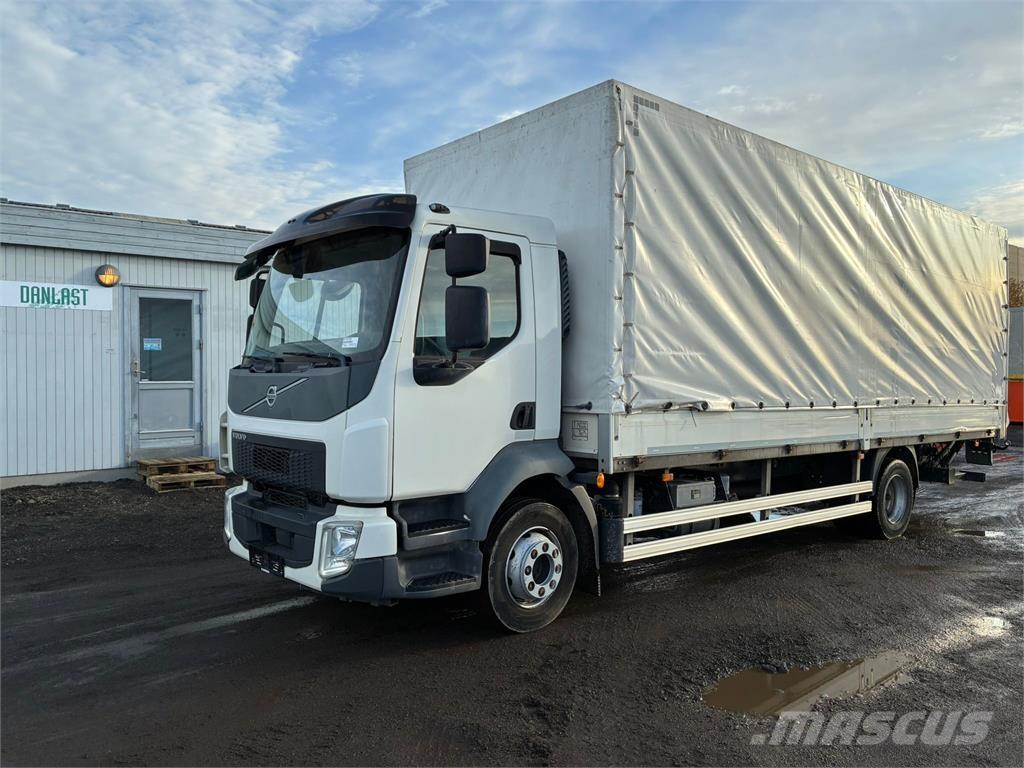 Volvo FL240 Camion à rideaux coulissants (PLSC)