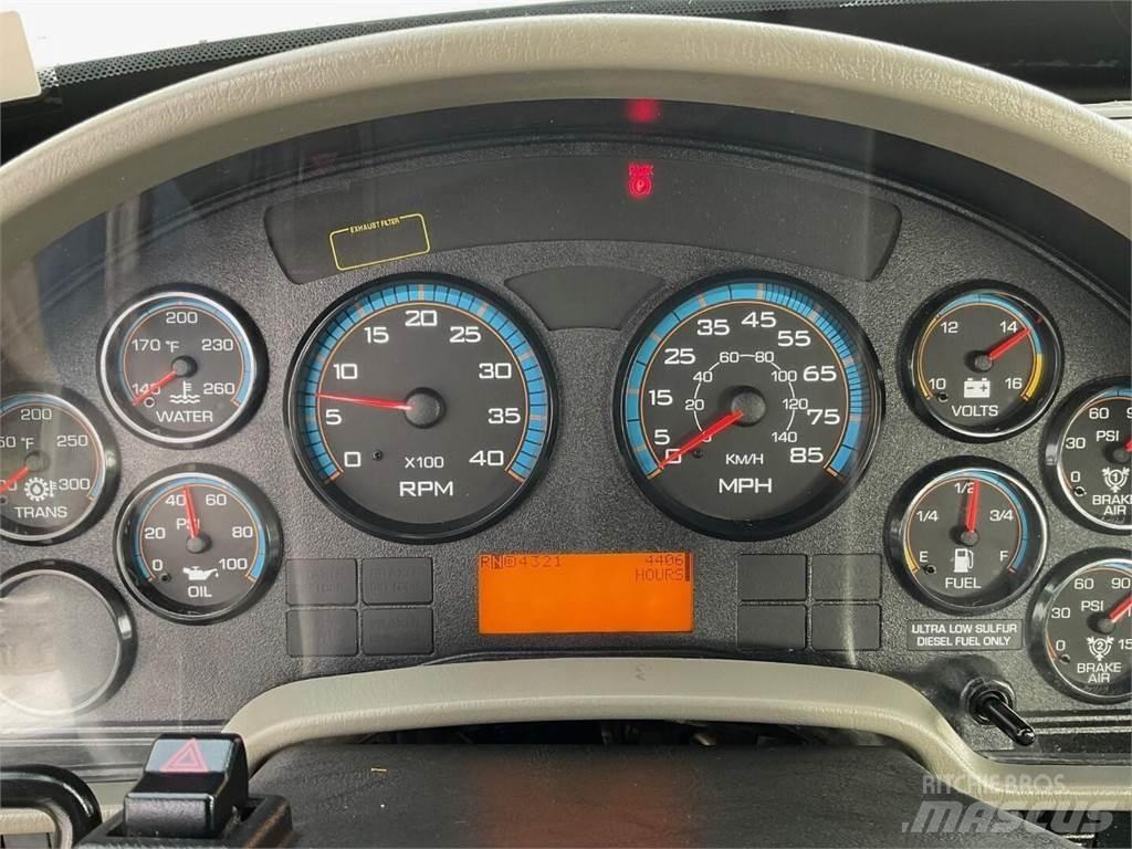 Altec D4065BTR Camion foreuse