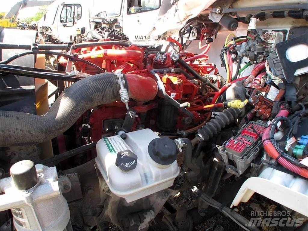 Altec DC47TR Camion foreuse