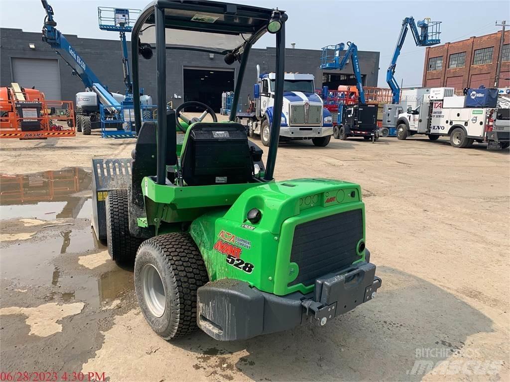 Avant 528 Chargeuse sur pneus