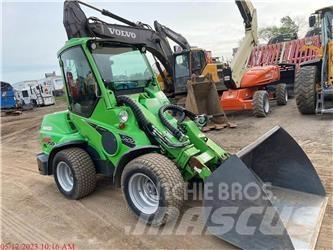 Avant 755I Chargeuse sur pneus