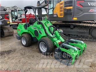 Avant 755I Chargeuse sur pneus