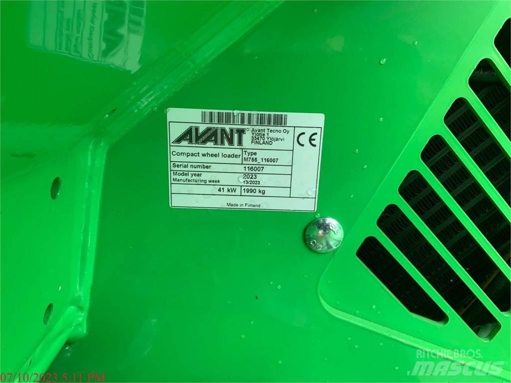 Avant 755I Chargeuse sur pneus