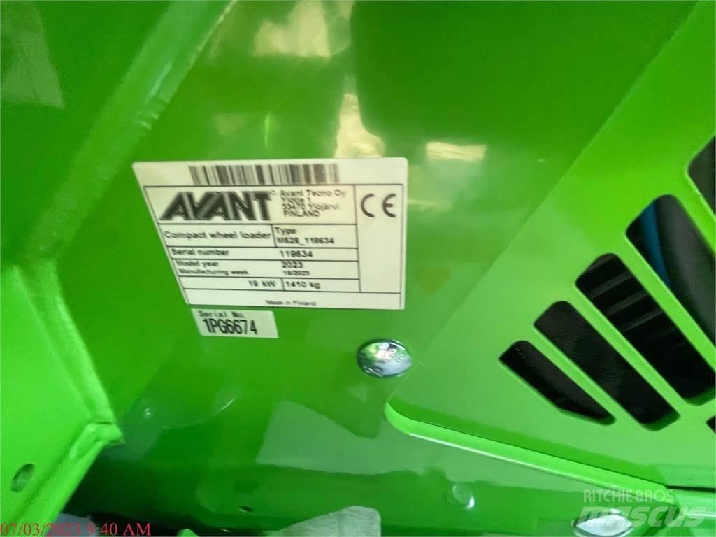 Avant 755I Chargeuse sur pneus