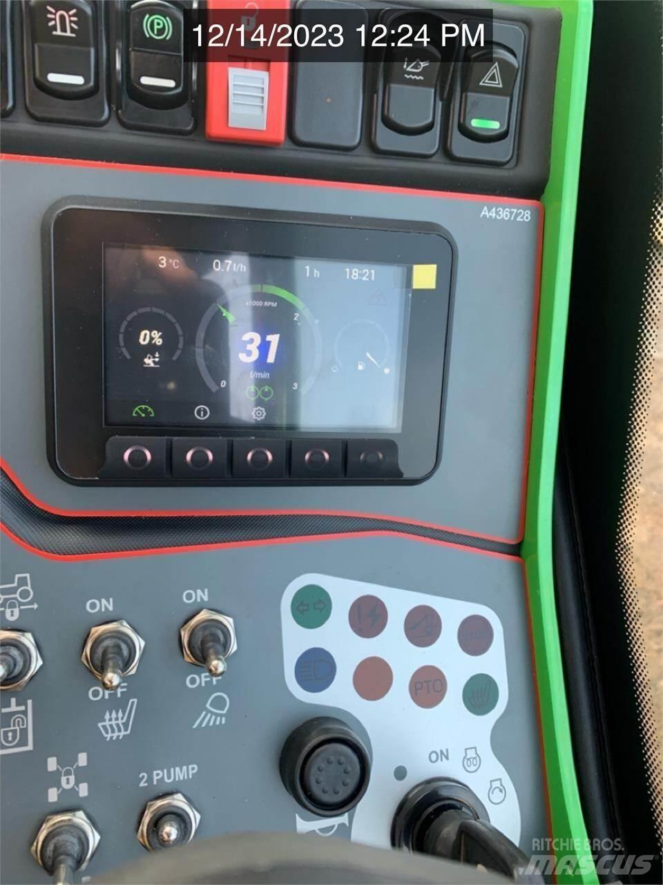 Avant 755I Chargeuse sur pneus