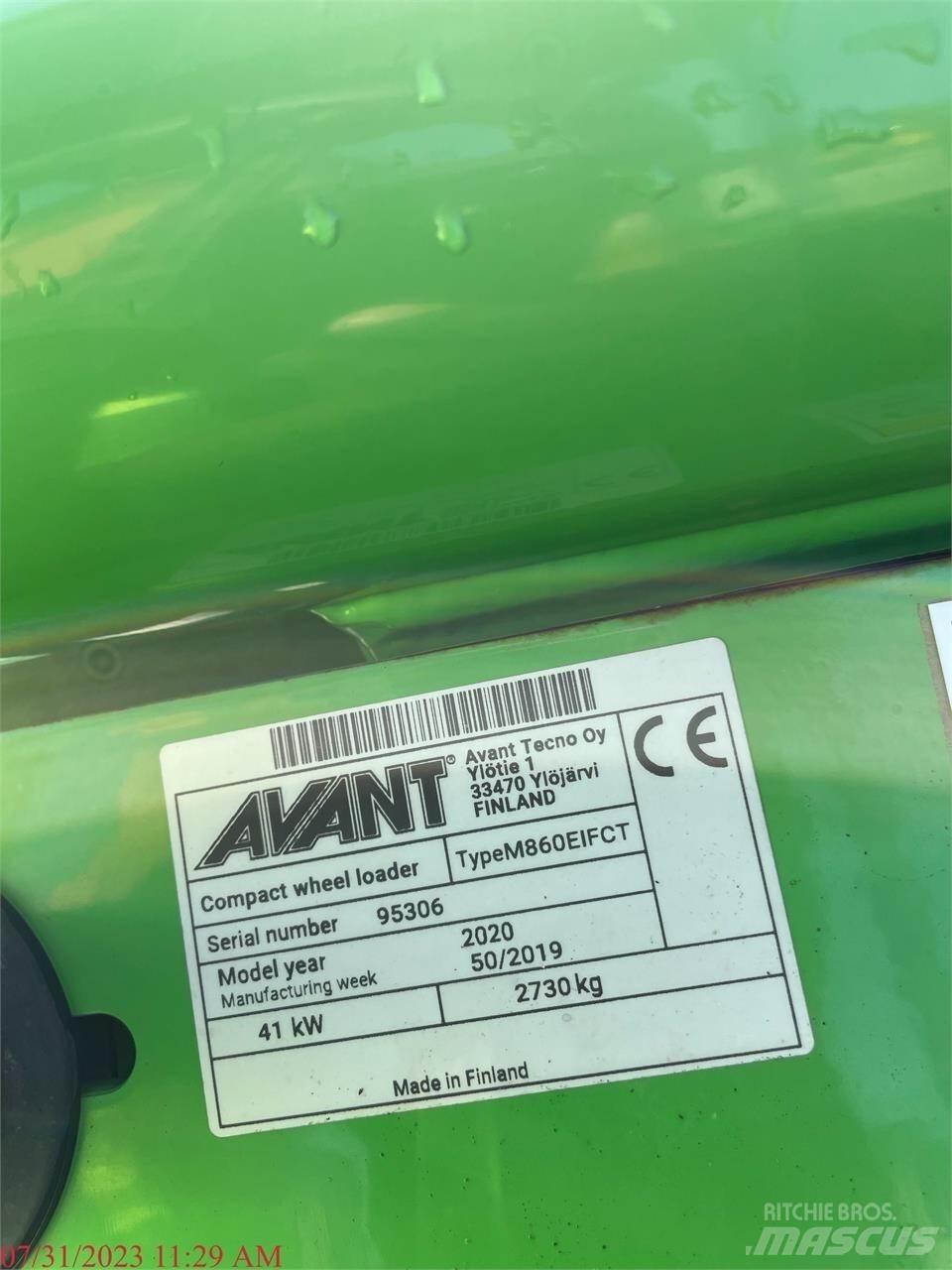 Avant 860I Chargeuse sur pneus