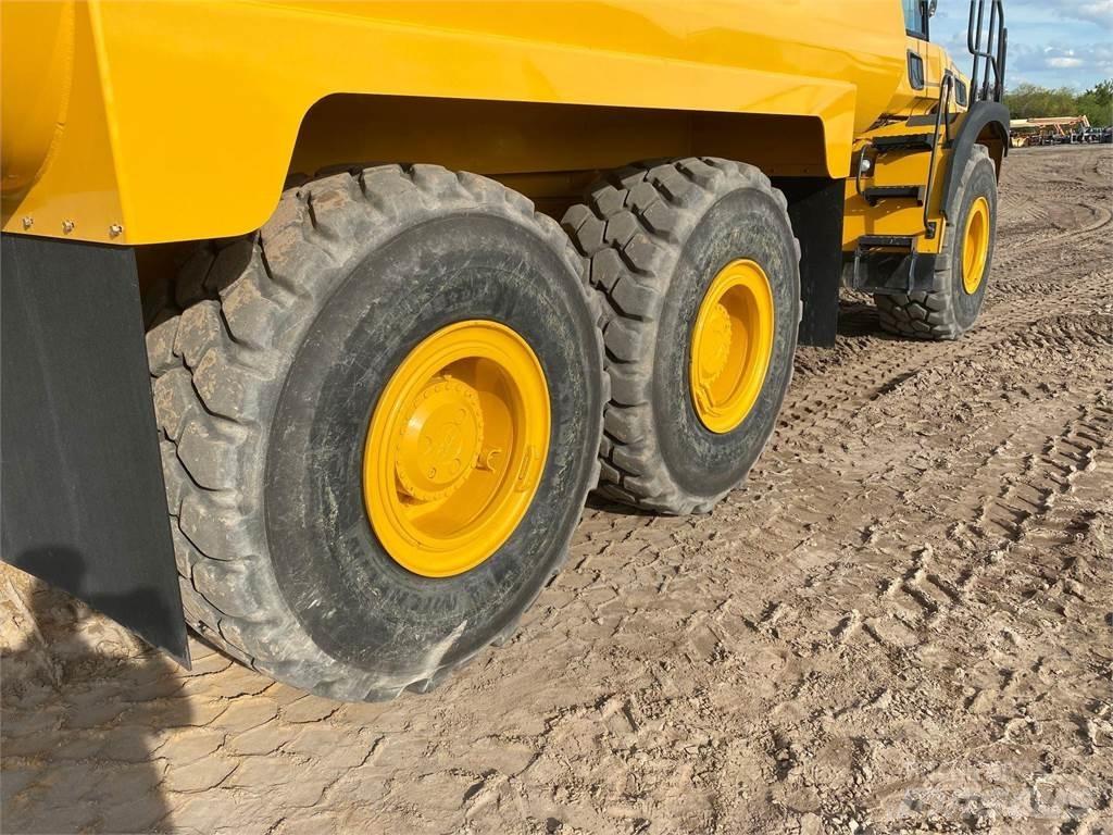 Bell B30E Camion citerne à eau