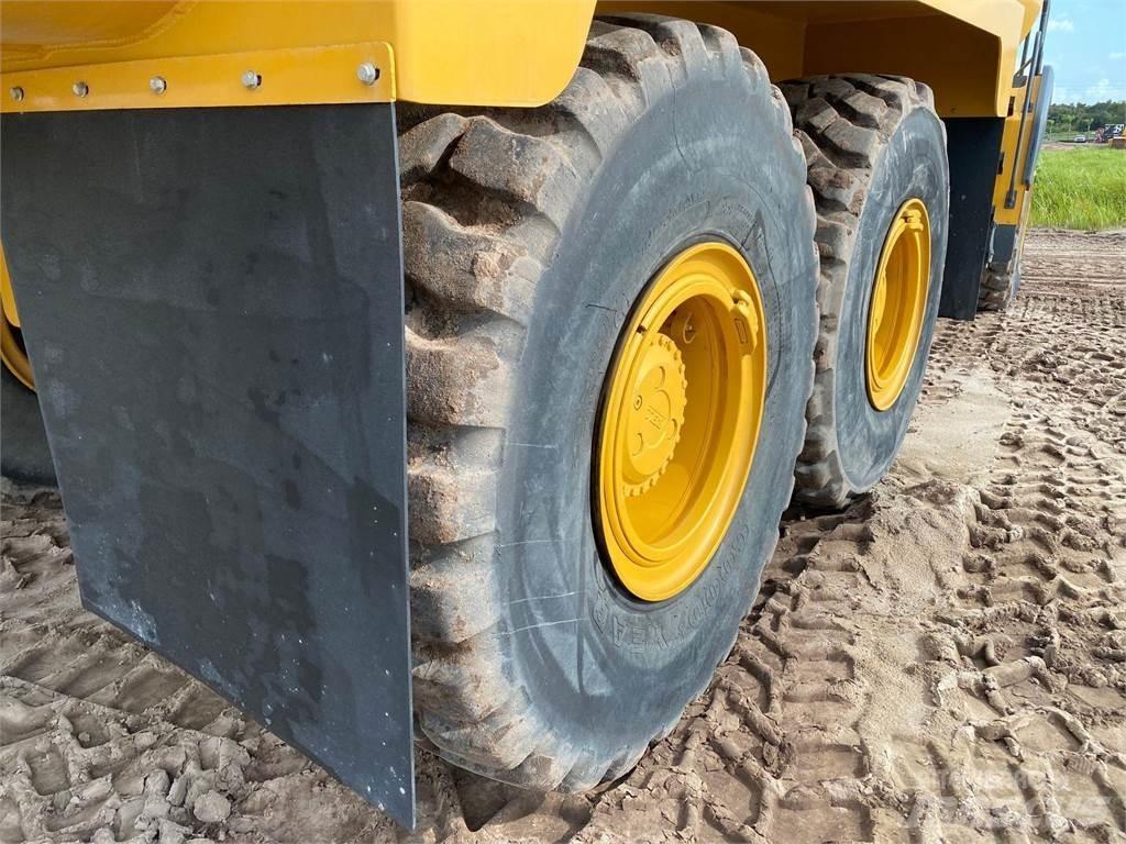 Bell B30E Tombereau articulé