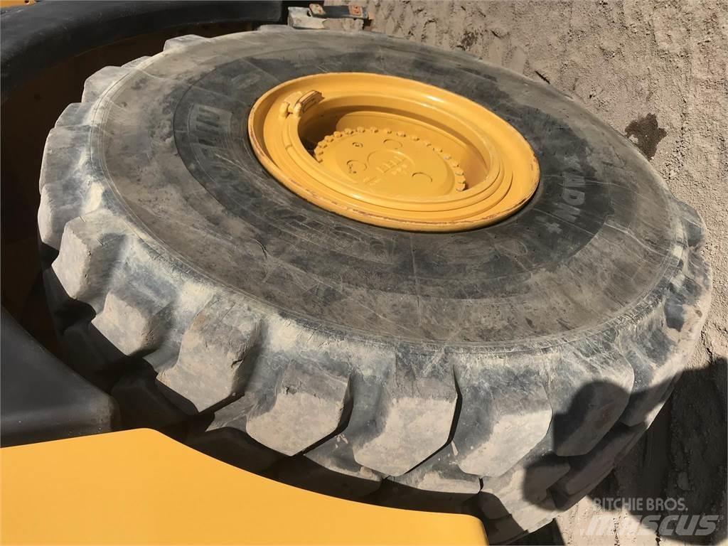 Bell B45E Tombereau articulé