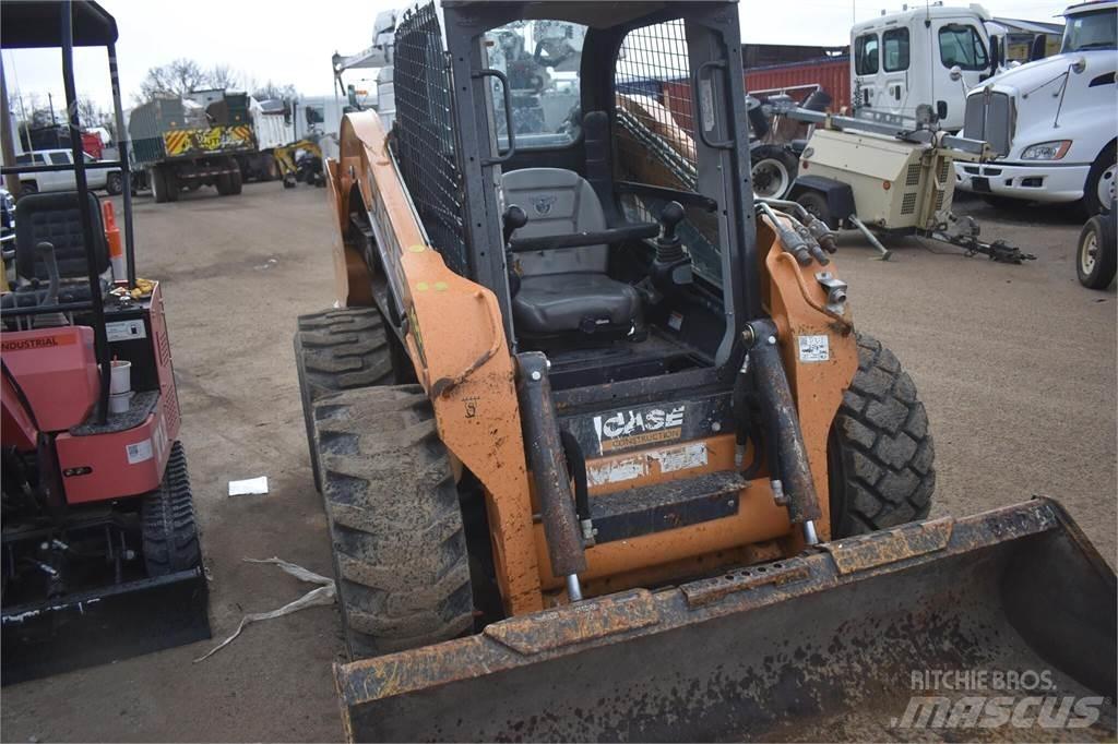 CASE SV340 Chargeuse compacte