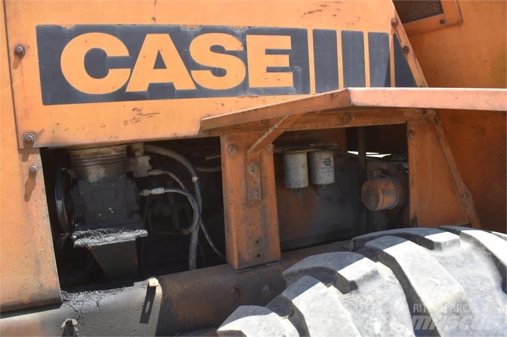 CASE W20C Chargeuse sur pneus