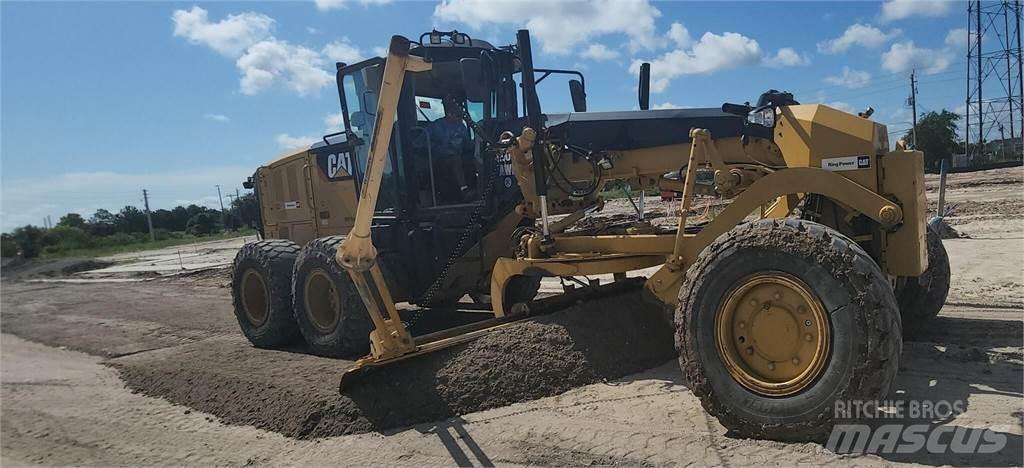CAT 120M2 AWD Niveleuse