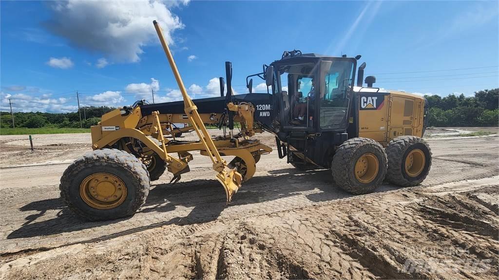 CAT 120M2 AWD Niveleuse