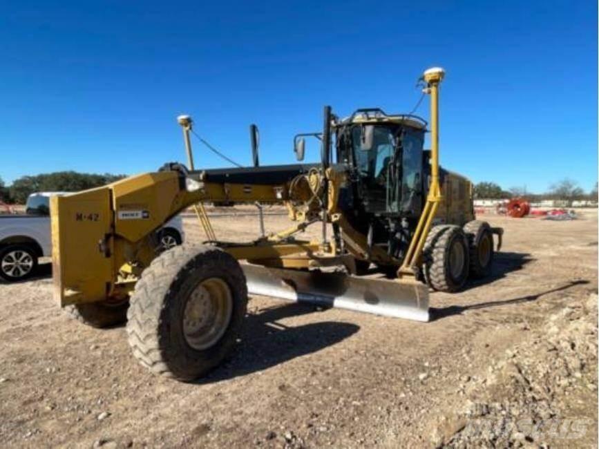 CAT 140M2 Niveleuse
