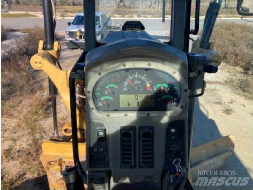 CAT 140M2 Niveleuse