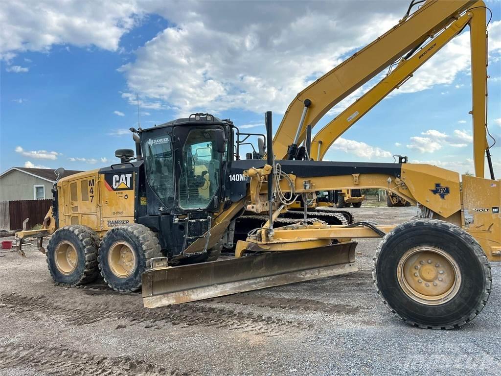 CAT 140M3 Niveleuse