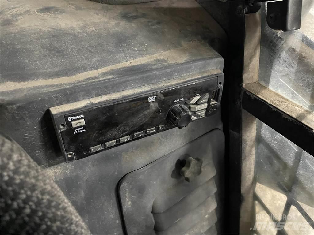 CAT 299D2 Chargeuse compacte