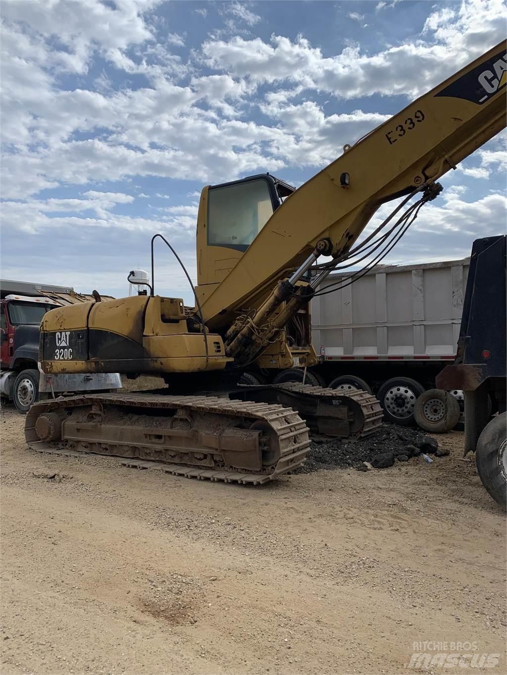 CAT 320C Pelle sur chenilles