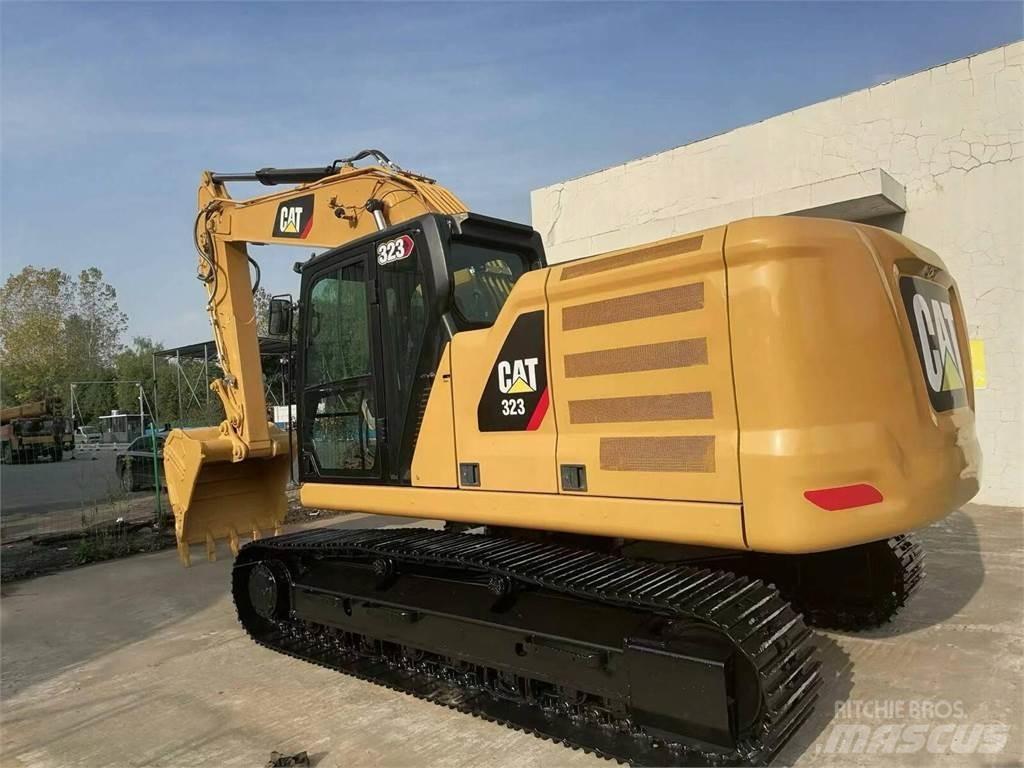 CAT 323 Pelle sur chenilles