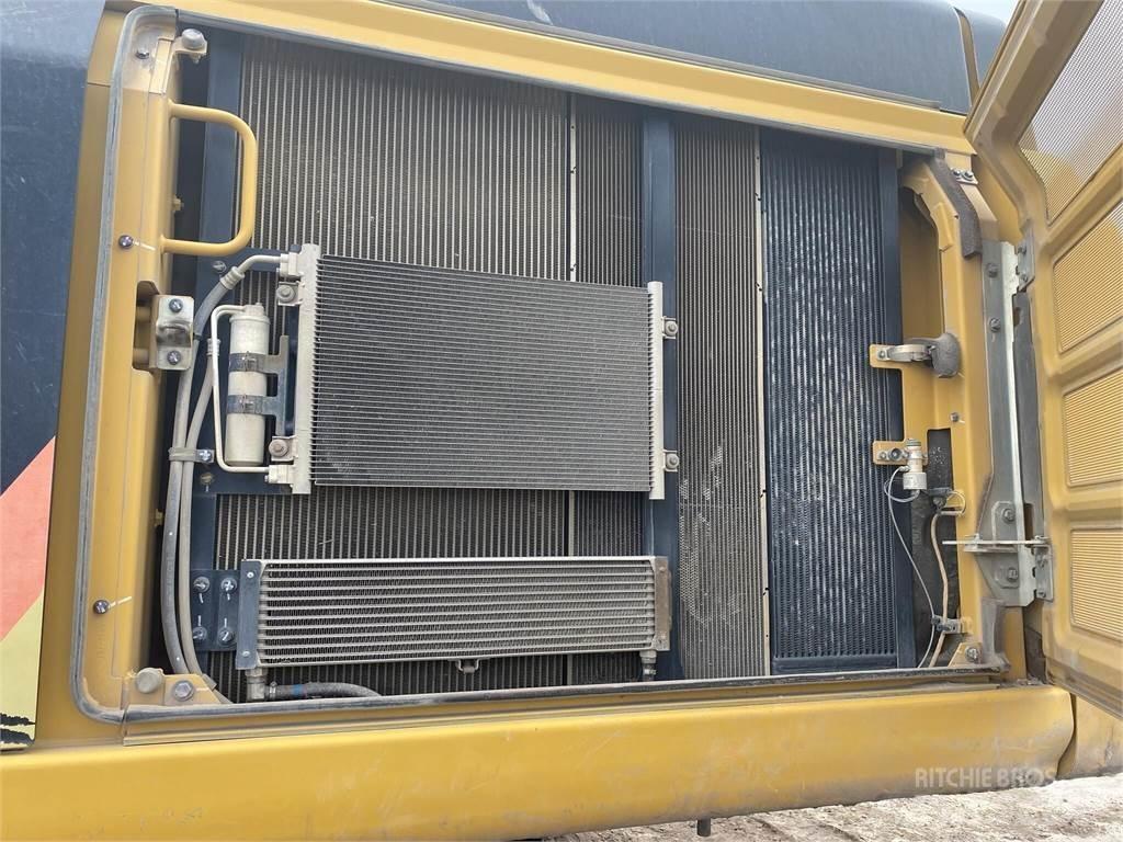 CAT 349FL Pelle sur chenilles