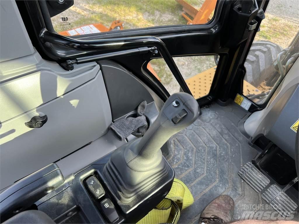 CAT 420 XE Tractopelle