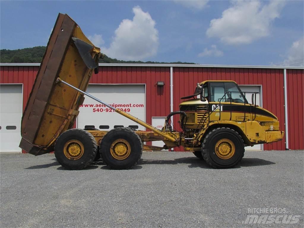 CAT 725 Tombereau articulé