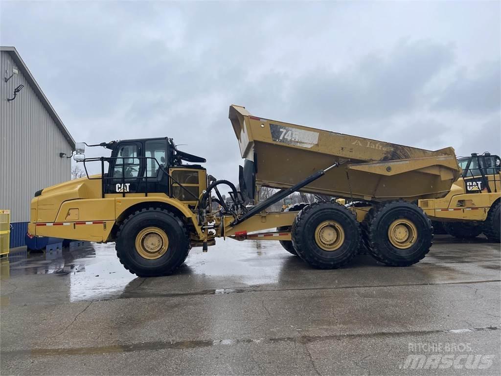 CAT 745 Tombereau articulé