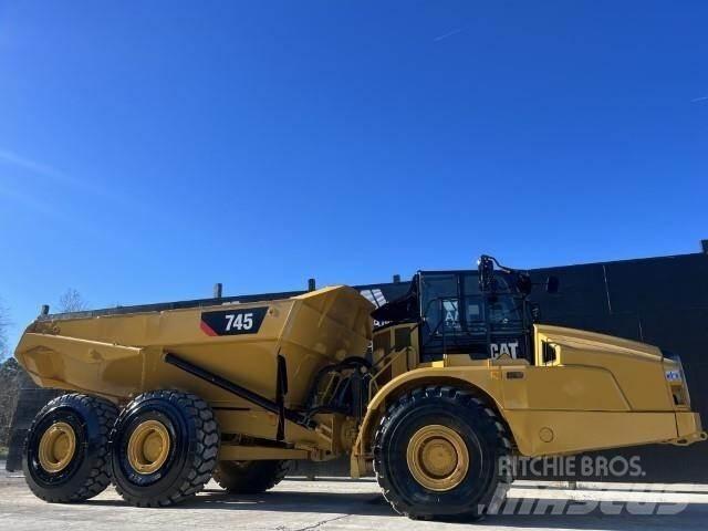CAT 745 Tombereau articulé