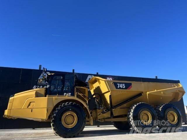 CAT 745 Tombereau articulé