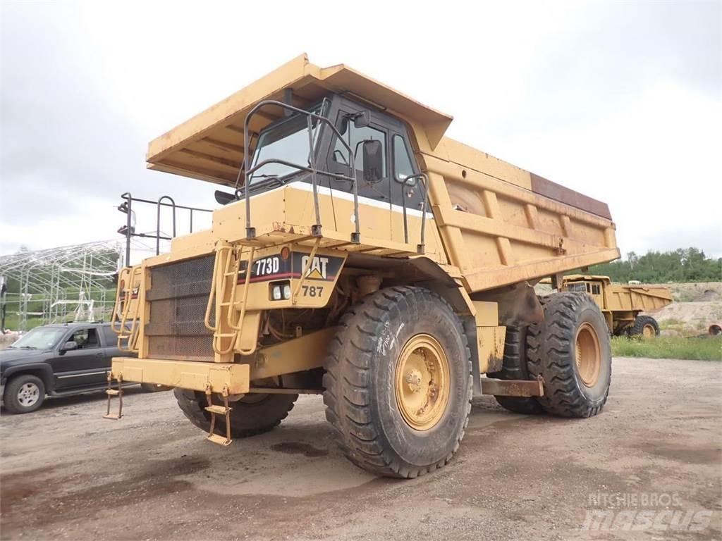 CAT 773D Tombereau articulé