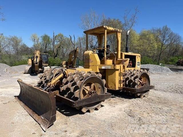 CAT 815 Compacteurs de déchets