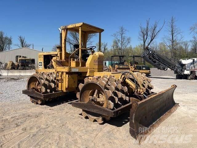 CAT 815 Compacteurs de déchets