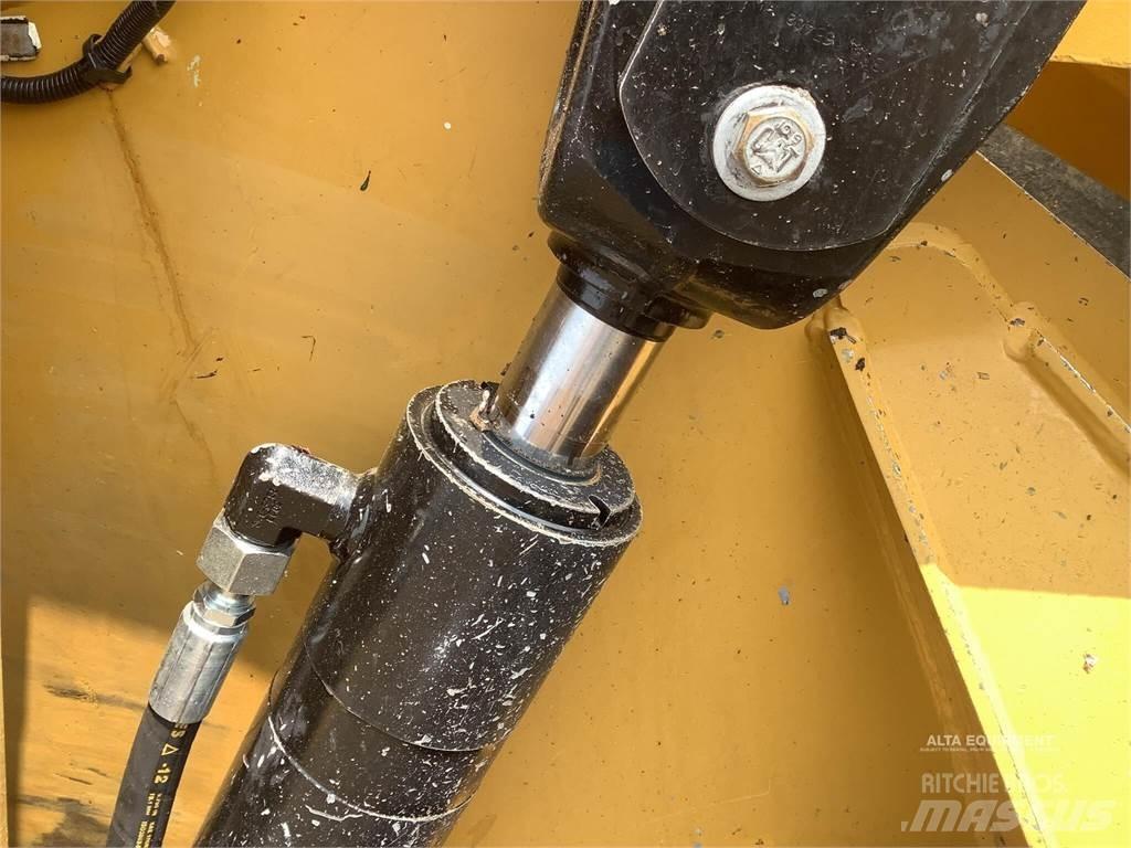 CAT 926M Chargeuse sur pneus