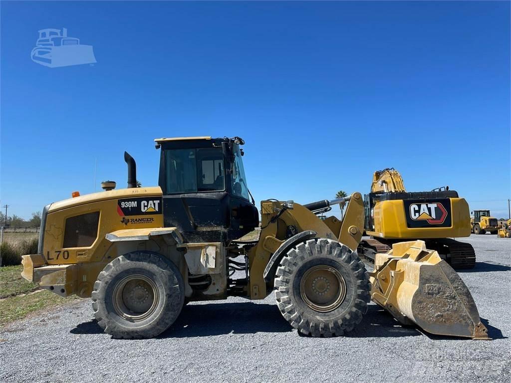CAT 930M Chargeuse sur pneus
